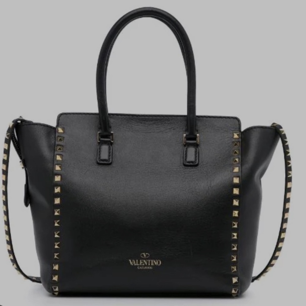 100% AUTH. Valentino Garavani Rockstud Bag